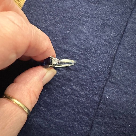 Blue and White Lab Created Sapphire Sz6 Ring Sterling Silver - Picture 12 of 13